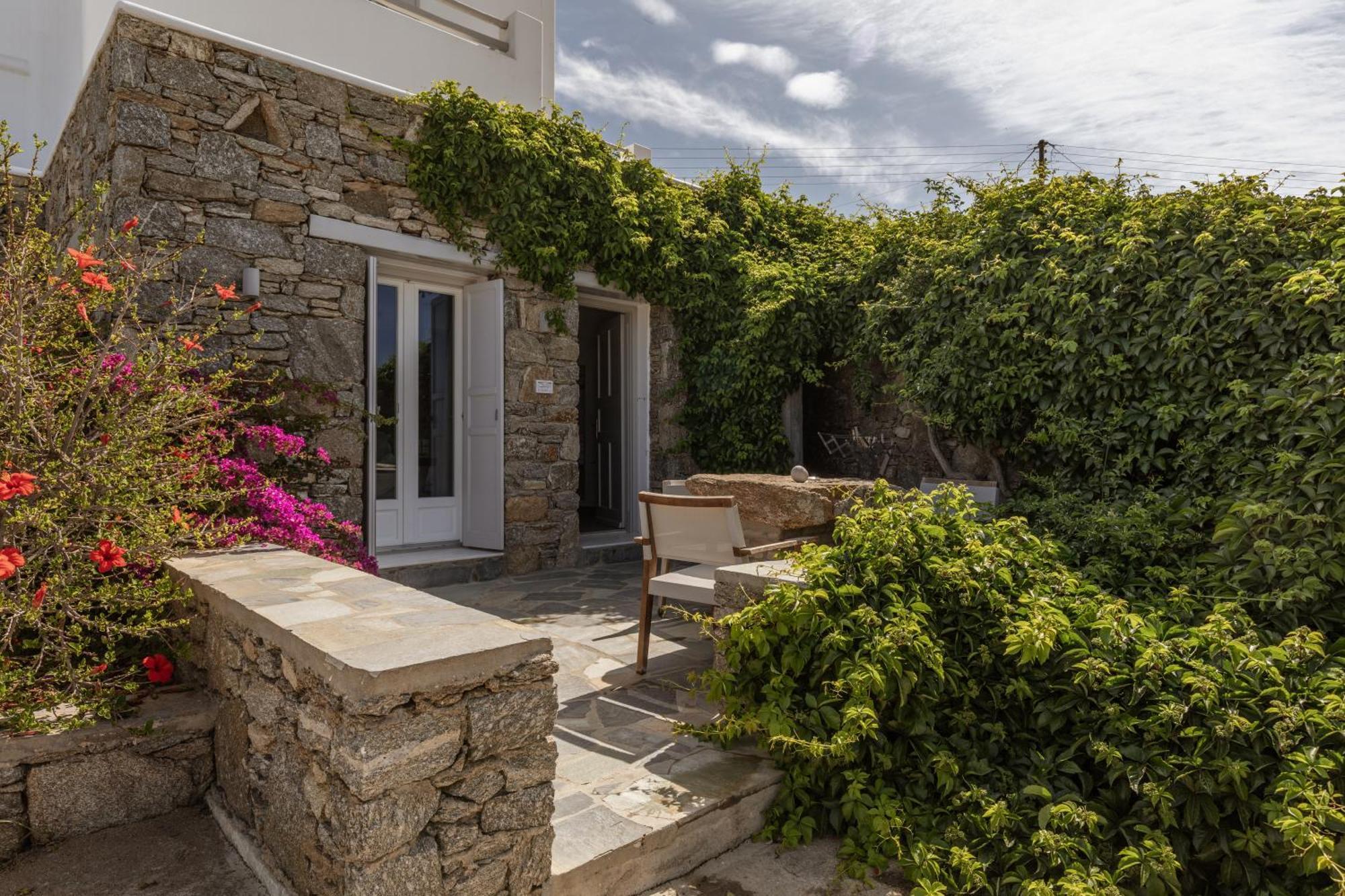 Aletro * Mykonos Town