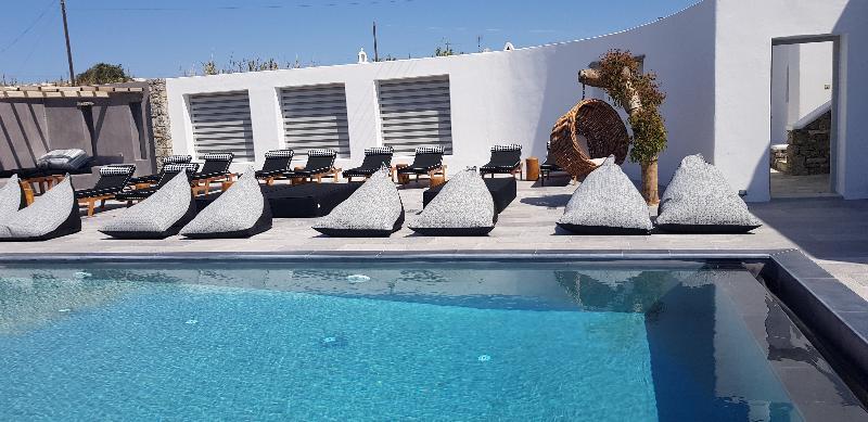 Aletro Mykonos Town